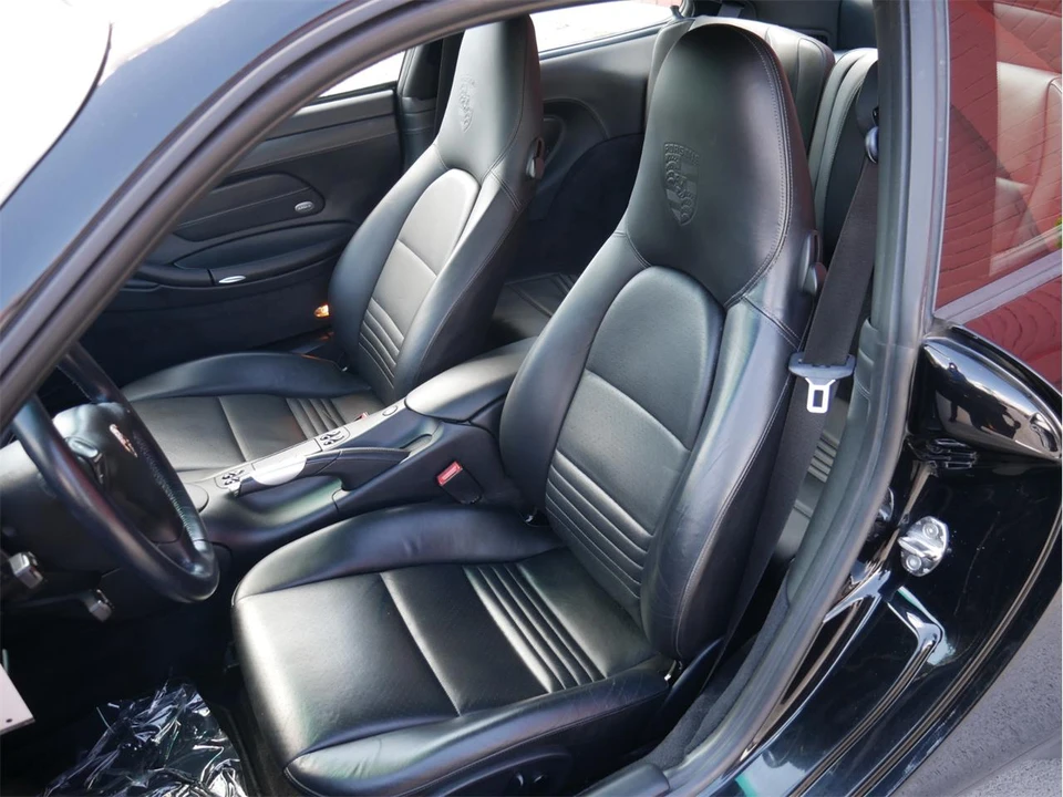 2001 Porsche 996 Carrera - Image 25 of 31