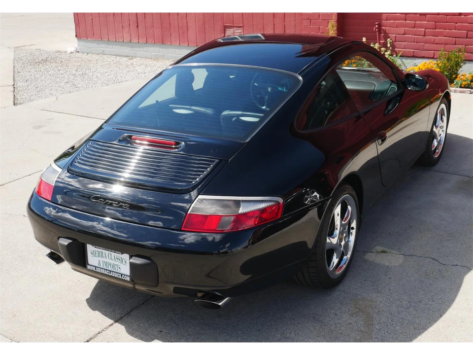 2001 Porsche 996 Carrera - Image 13 of 31