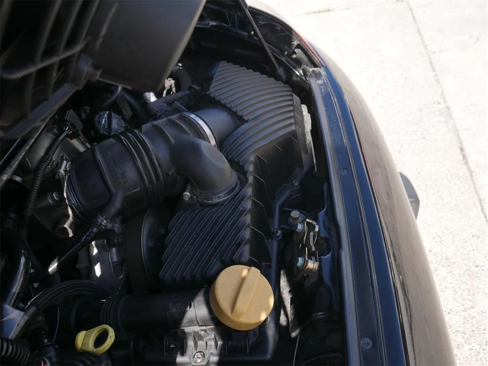 2001 Porsche 996 Carrera - Image 21 of 31