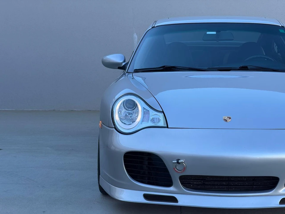 2001 Porsche 996 Carrera - Image 25 of 31