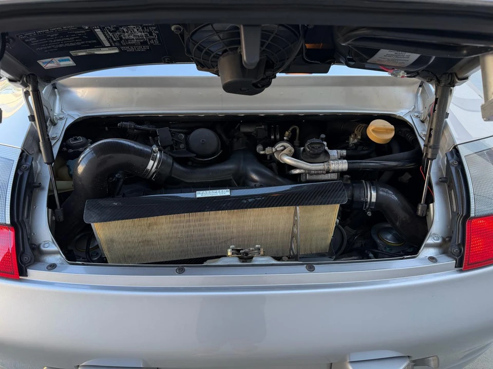2001 Porsche 996 Carrera - Image 29 of 31