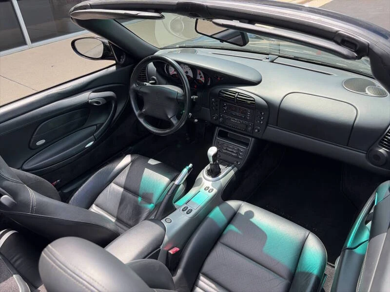 2001 Porsche 996 Carrera - Image 10 of 23