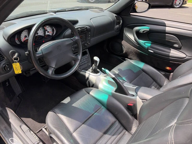 2001 Porsche 996 Carrera - Image 12 of 23