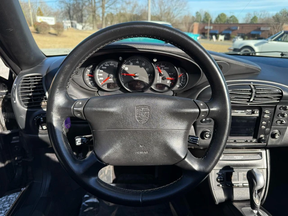 2001 Porsche 996 Carrera - Image 20 of 31