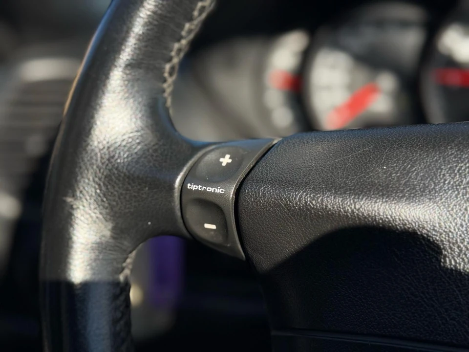 2001 Porsche 996 Carrera - Image 21 of 31