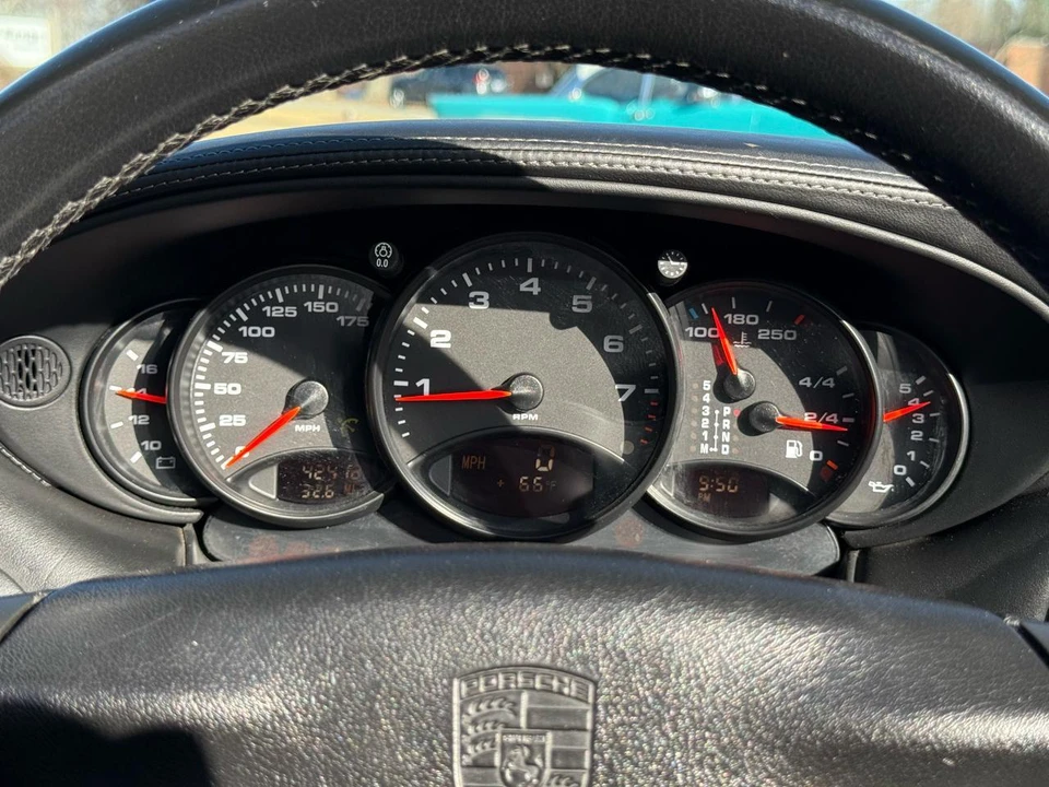 2001 Porsche 996 Carrera - Image 24 of 31
