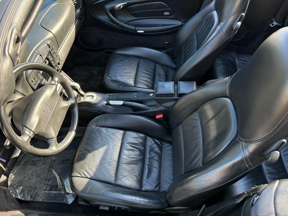 2001 Porsche 996 Carrera - Image 29 of 31