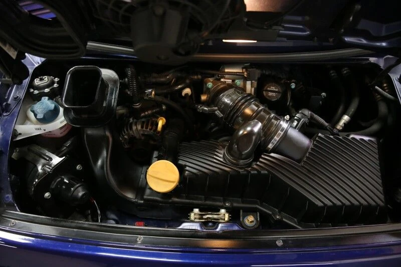 2001 Porsche 996 Carrera - Image 8 of 31
