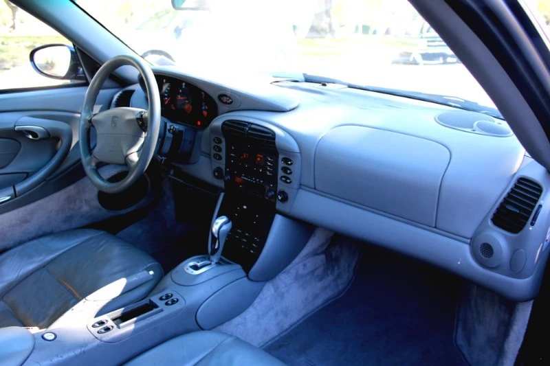 2001 Porsche 996 Carrera - Image 11 of 18