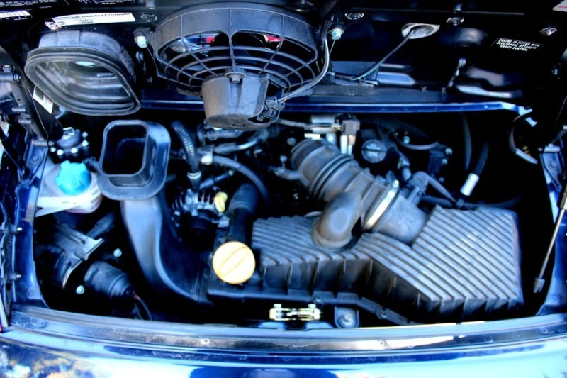 2001 Porsche 996 Carrera - Image 17 of 18