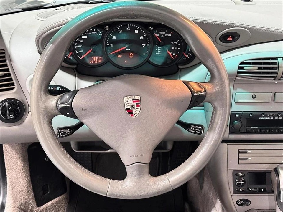 2001 Porsche 996 Carrera - Image 14 of 31