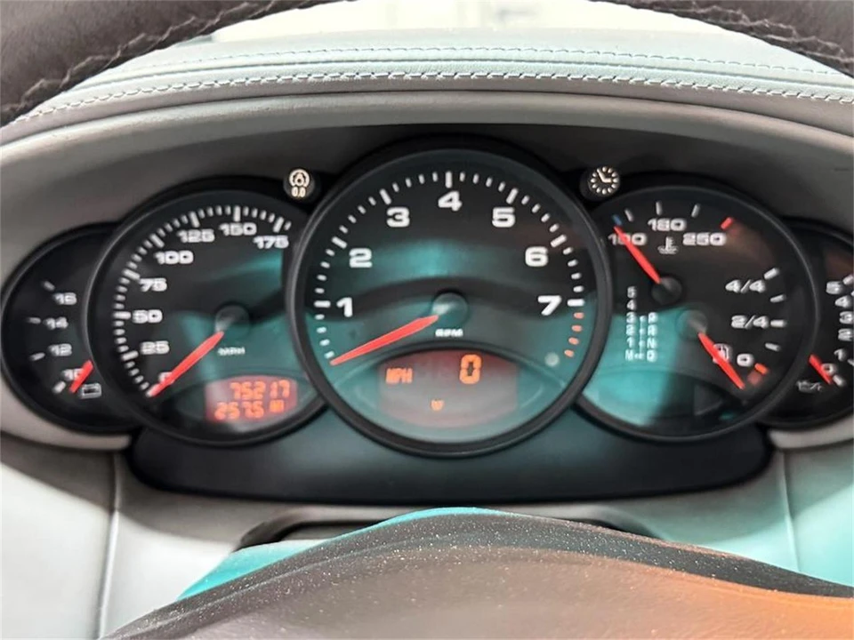 2001 Porsche 996 Carrera - Image 16 of 31