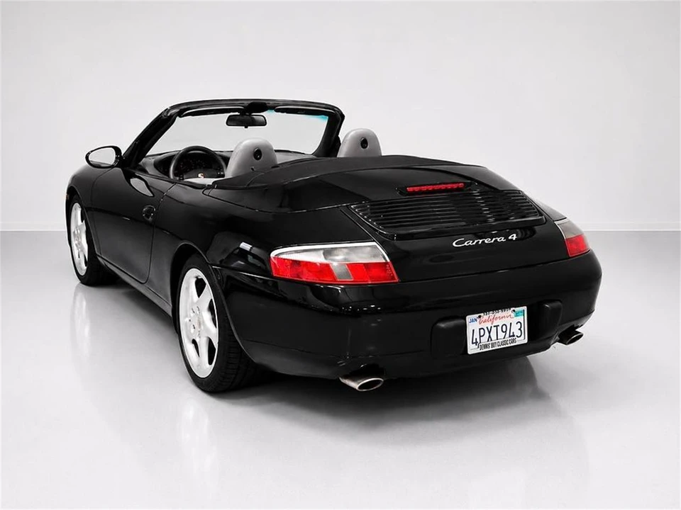 2001 Porsche 996 Carrera - Image 2 of 31
