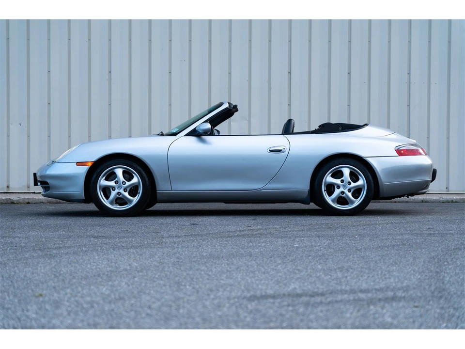2001 Porsche 996 Carrera - Image 2 of 31