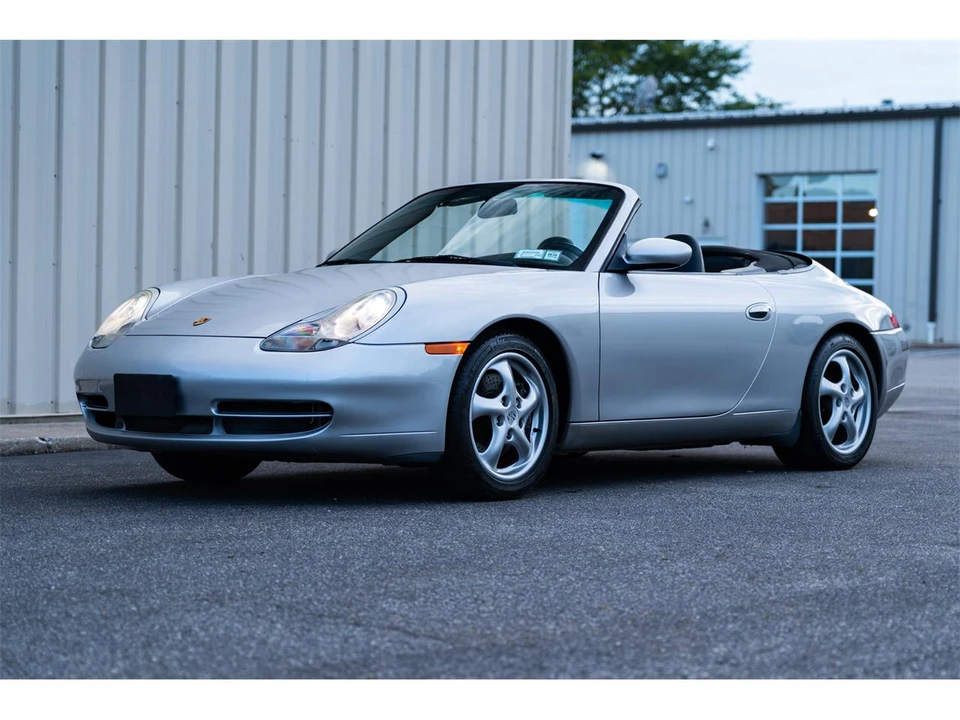 2001 Porsche 996 Carrera - Image 3 of 31