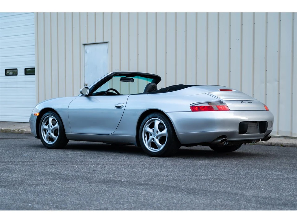 2001 Porsche 996 Carrera - Image 5 of 31