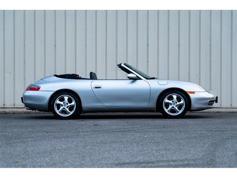 2001 Porsche 996 Carrera - Image 6 of 31