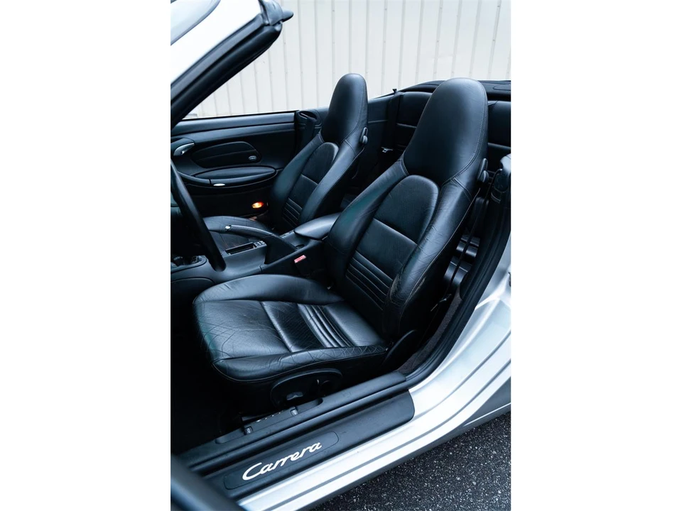 2001 Porsche 996 Carrera - Image 27 of 31