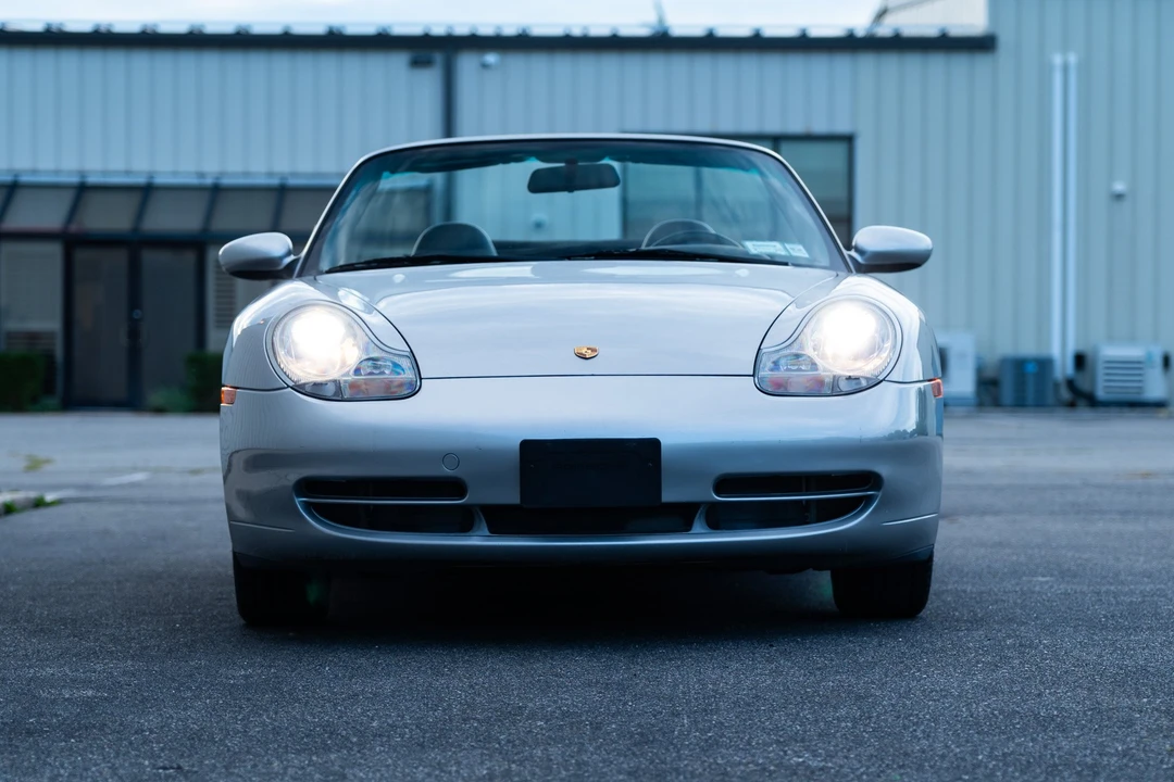 2001 Porsche 996 Carrera - Image 4 of 31