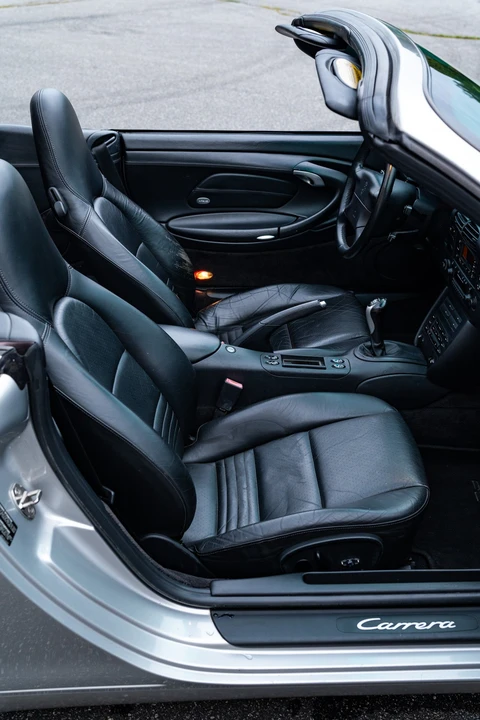 2001 Porsche 996 Carrera - Image 25 of 31