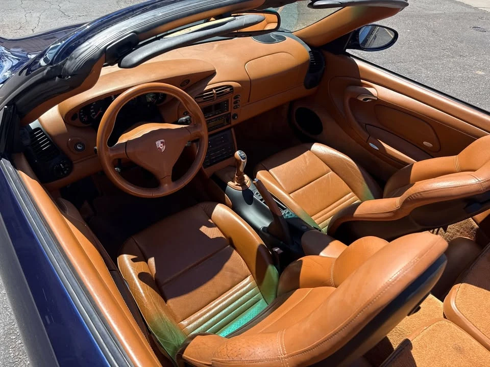 2001 Porsche 996 Carrera 4 - Image 7 of 20