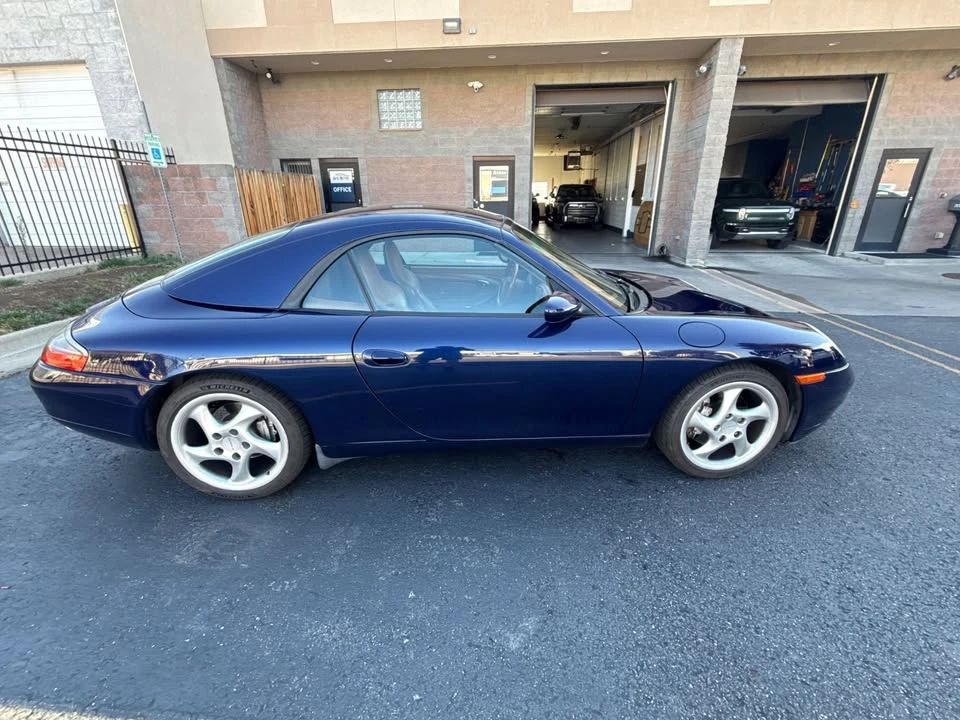 2001 Porsche 996 Carrera 4 - Image 17 of 20