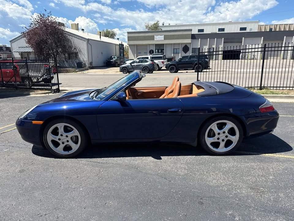 2001 Porsche 996 Carrera 4 - Image 6 of 20