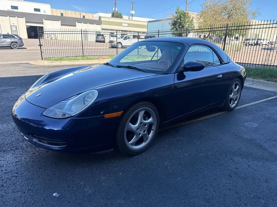 2001 Porsche 996 Carrera 4 - Image 16 of 20