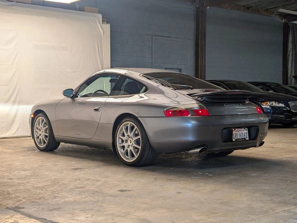 2001 Porsche 996 Carrera - Image 5 of 31