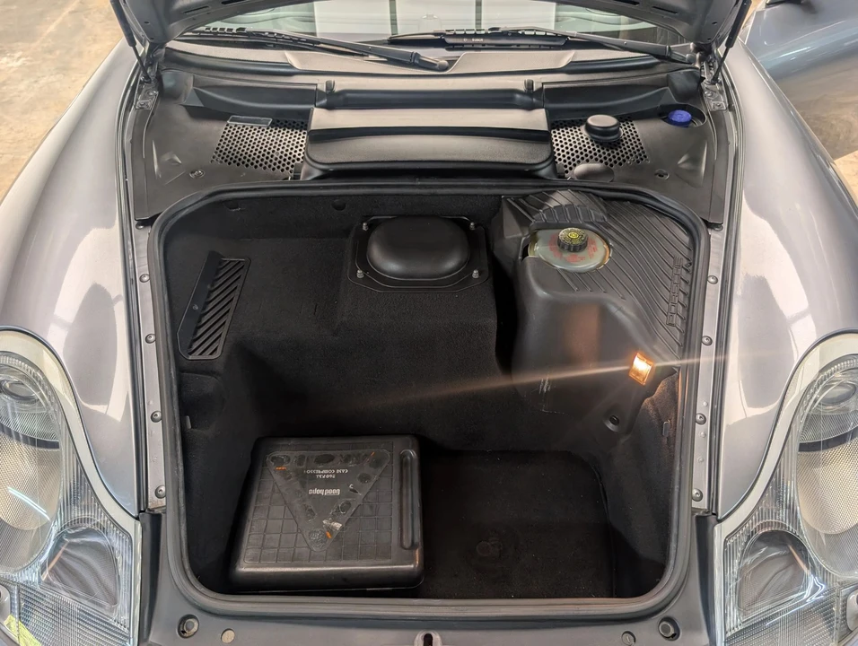 2001 Porsche 996 Carrera - Image 21 of 31