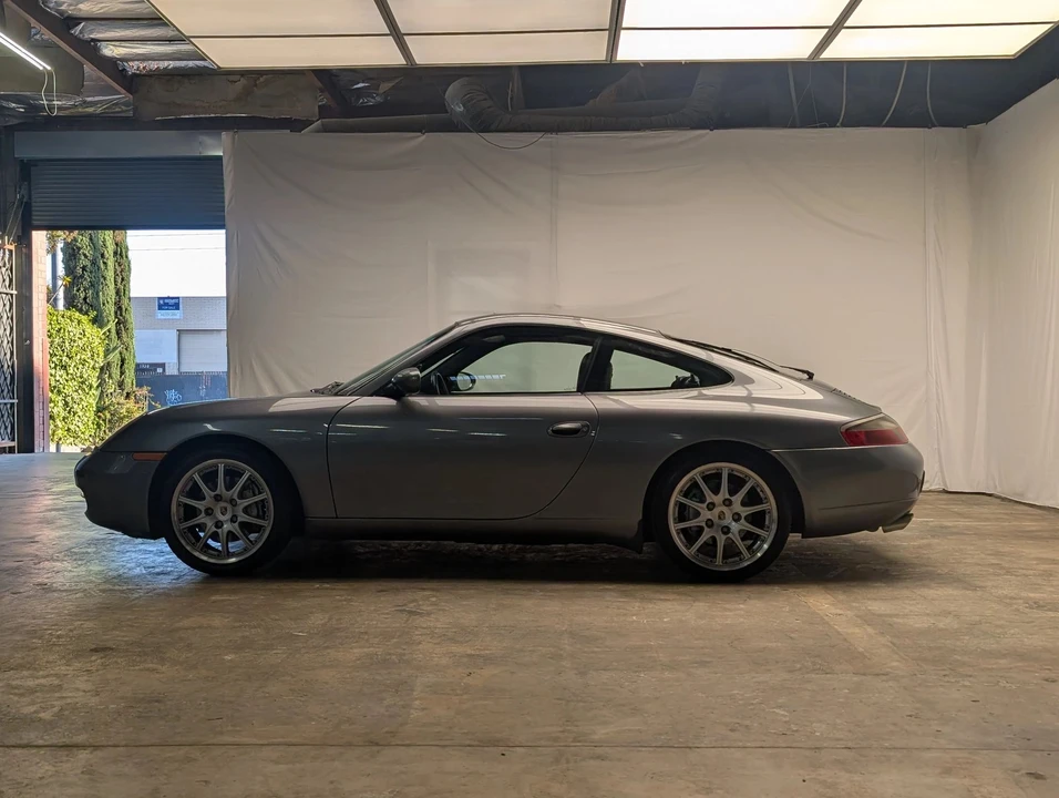 2001 Porsche 996 Carrera - Image 4 of 31