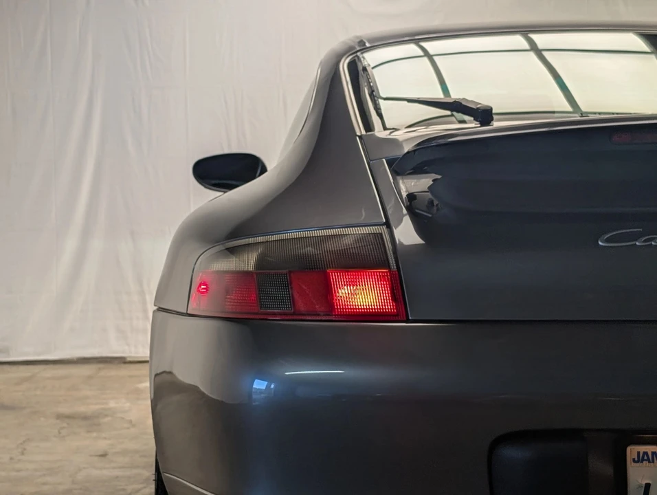 2001 Porsche 996 Carrera - Image 30 of 31