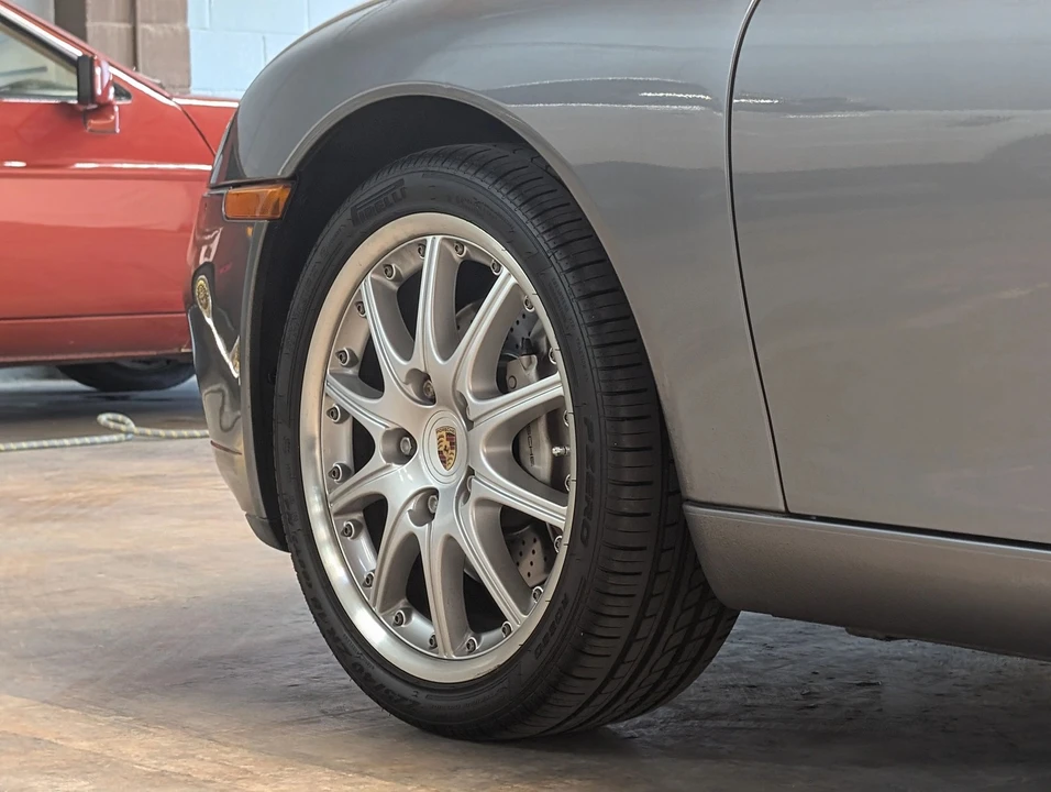 2001 Porsche 996 Carrera - Image 26 of 31