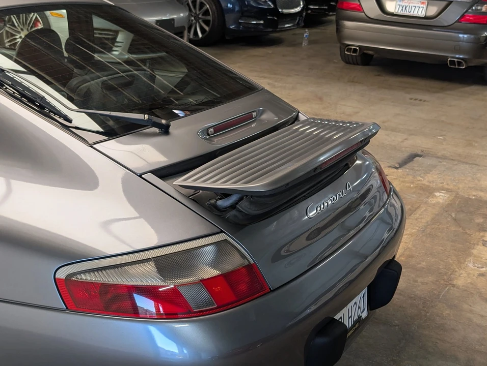 2001 Porsche 996 Carrera - Image 25 of 31