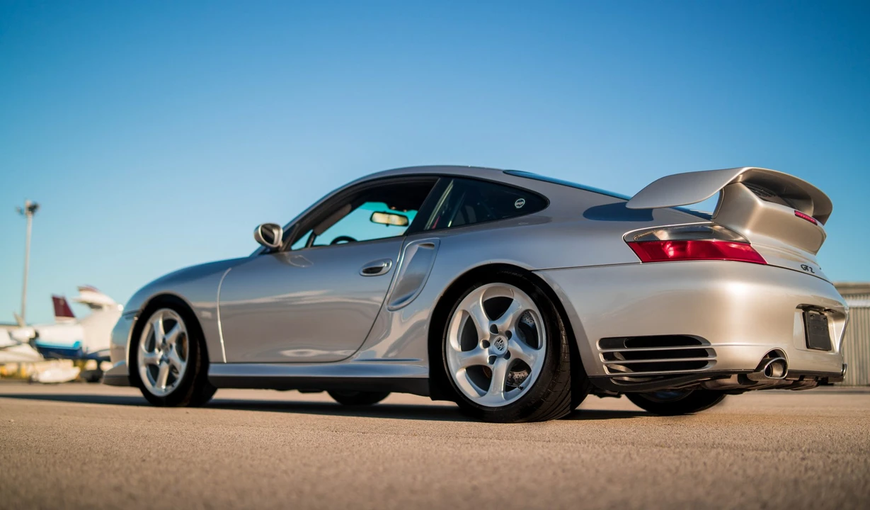 2001 Porsche 996 Turbo - Image 18 of 31
