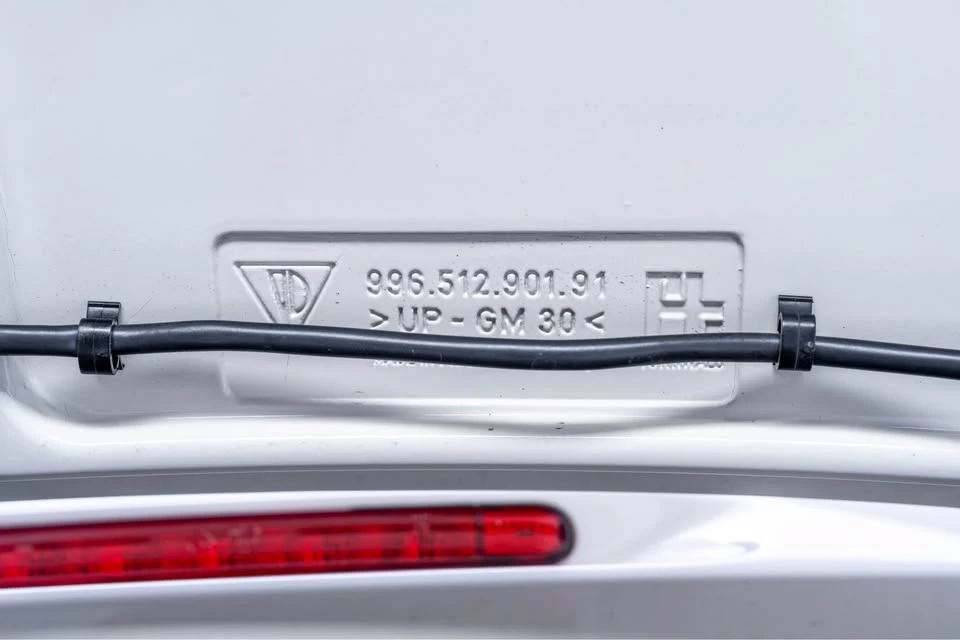 2001 Porsche 996 GT3 - Image 18 of 19