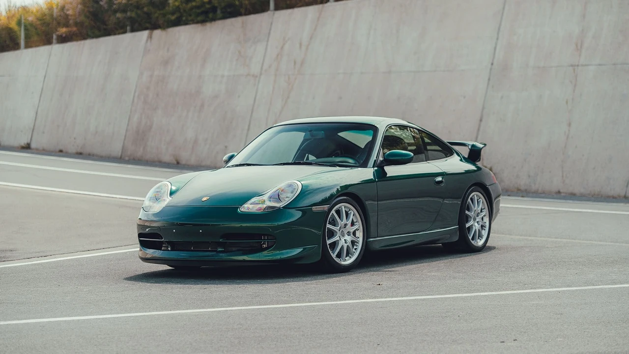 2001 Porsche 996 GT3 - Image 11 of 31