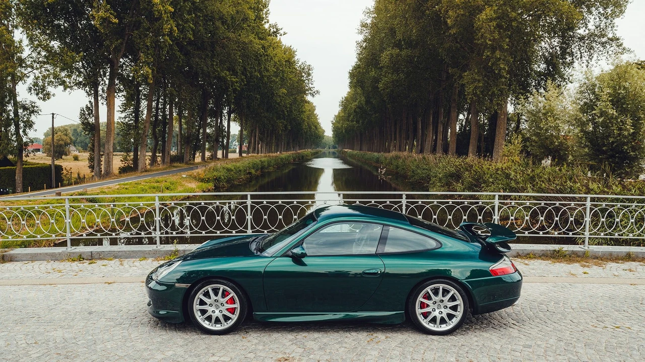 2001 Porsche 996 GT3 - Image 19 of 31