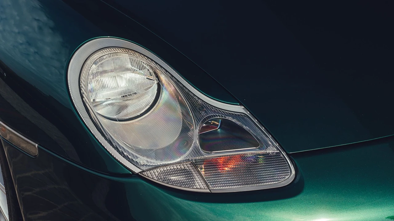 2001 Porsche 996 GT3 - Image 23 of 31