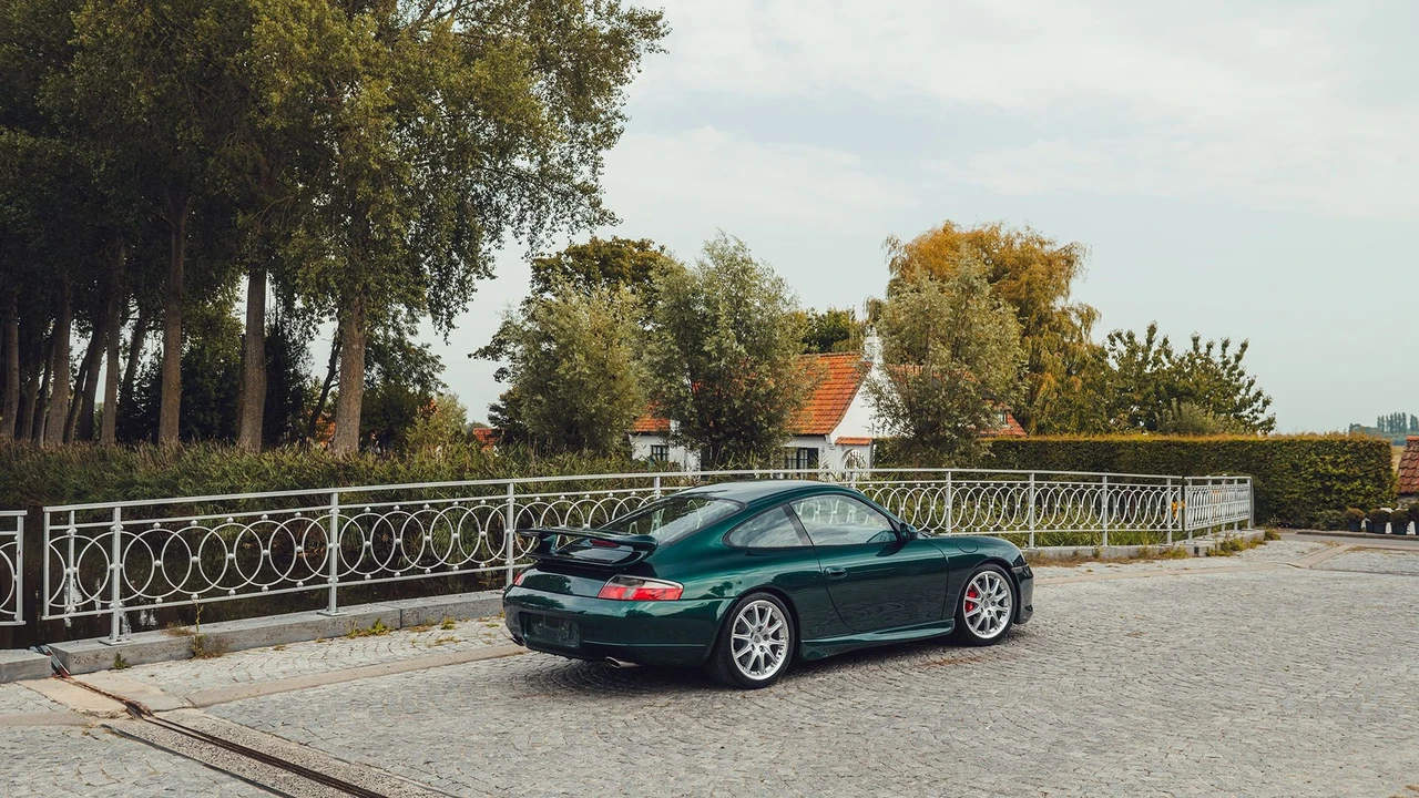 2001 Porsche 996 GT3 - Image 24 of 31