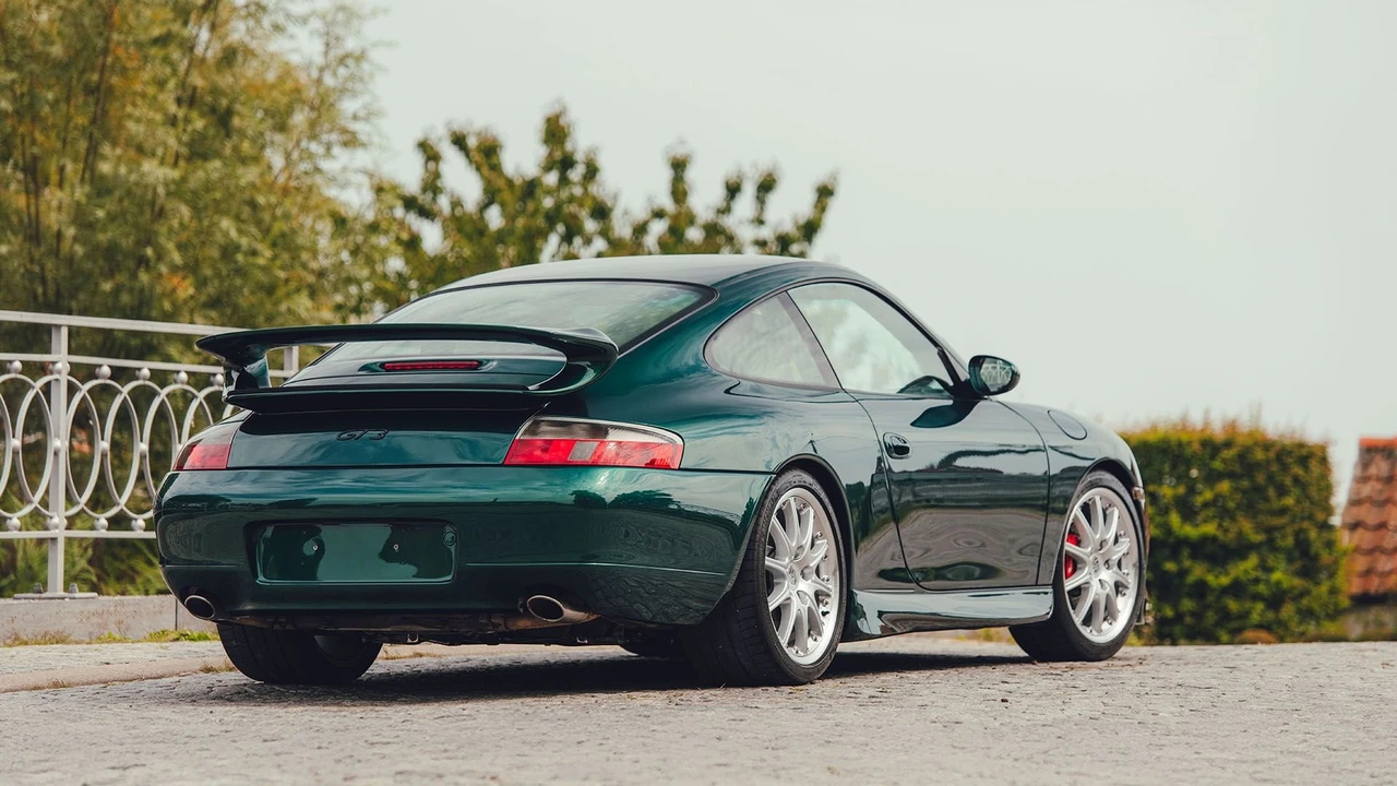 2001 Porsche 996 GT3 - Image 12 of 31