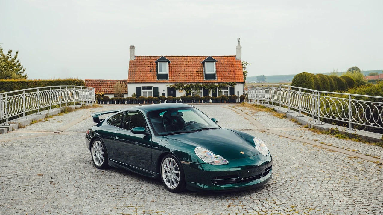 2001 Porsche 996 GT3 - Image 9 of 31
