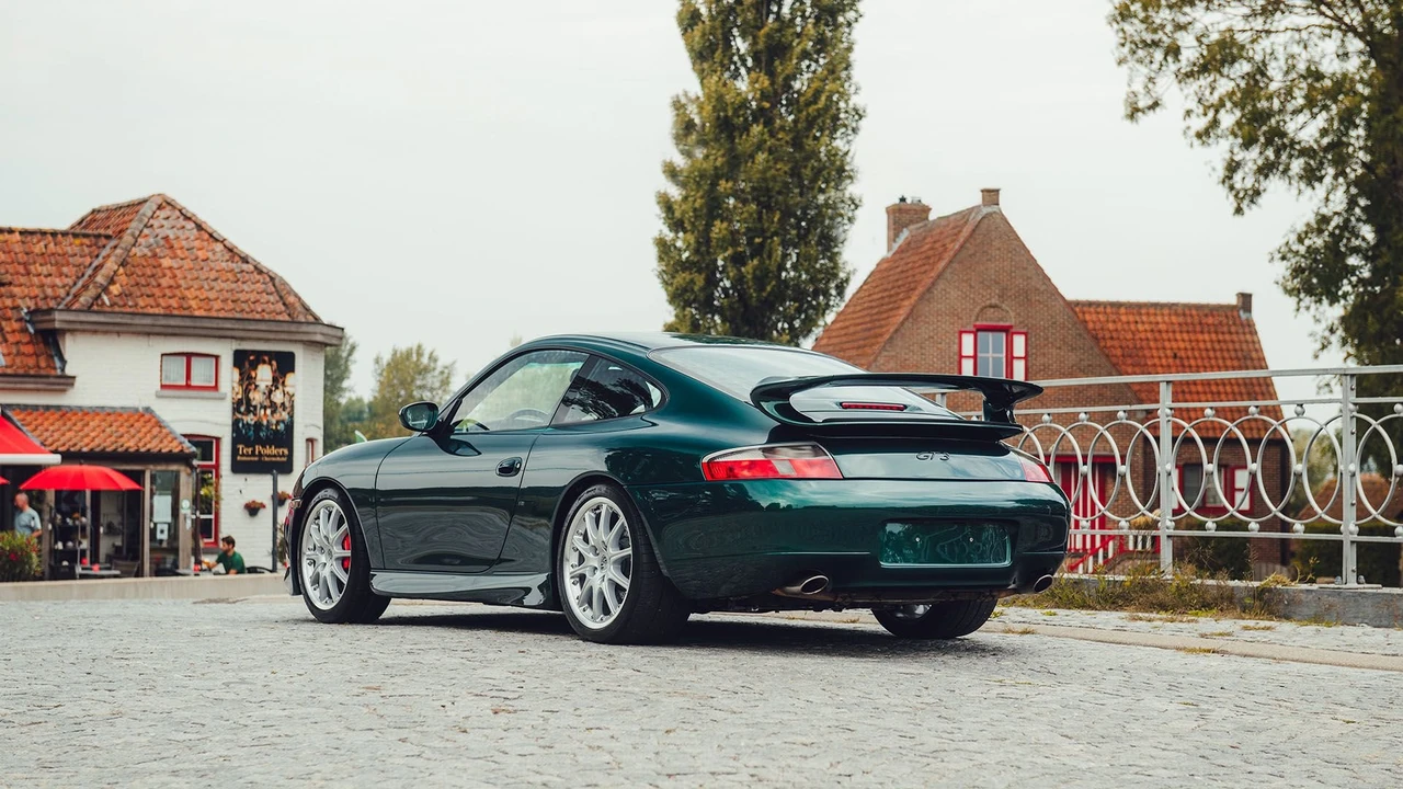 2001 Porsche 996 GT3 - Image 17 of 31