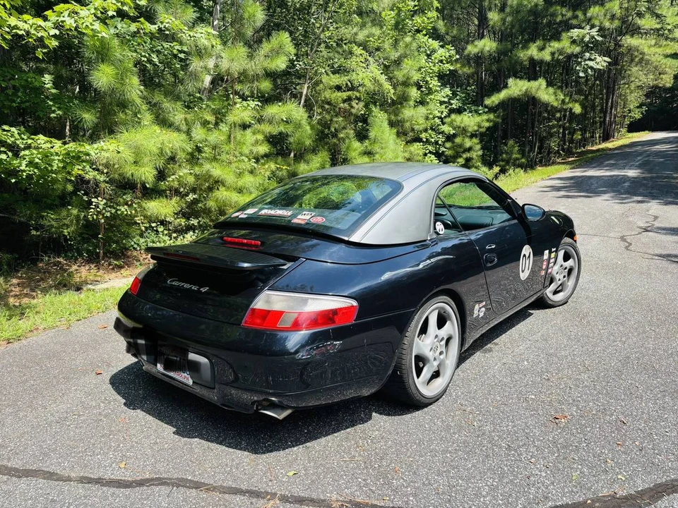 2001 Porsche 996 Carrera - Image 2 of 7