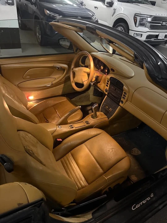 2001 Porsche 996 Carrera - Image 9 of 16