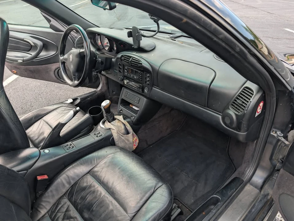 2001 Porsche 996 Carrera - Image 14 of 20
