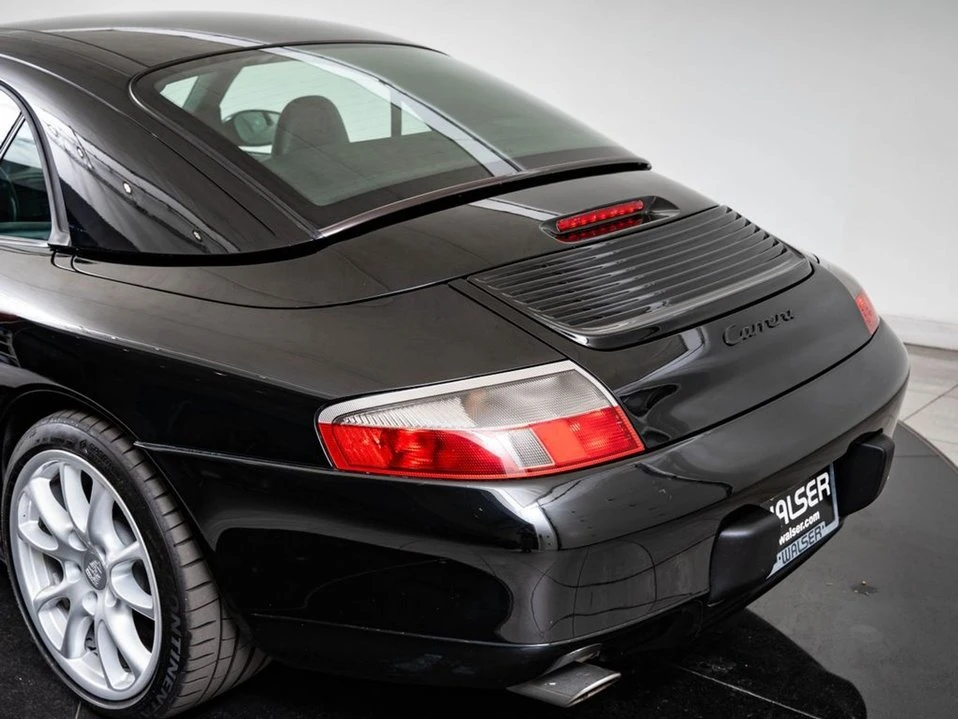 2001 Porsche 996 Carrera - Image 18 of 20