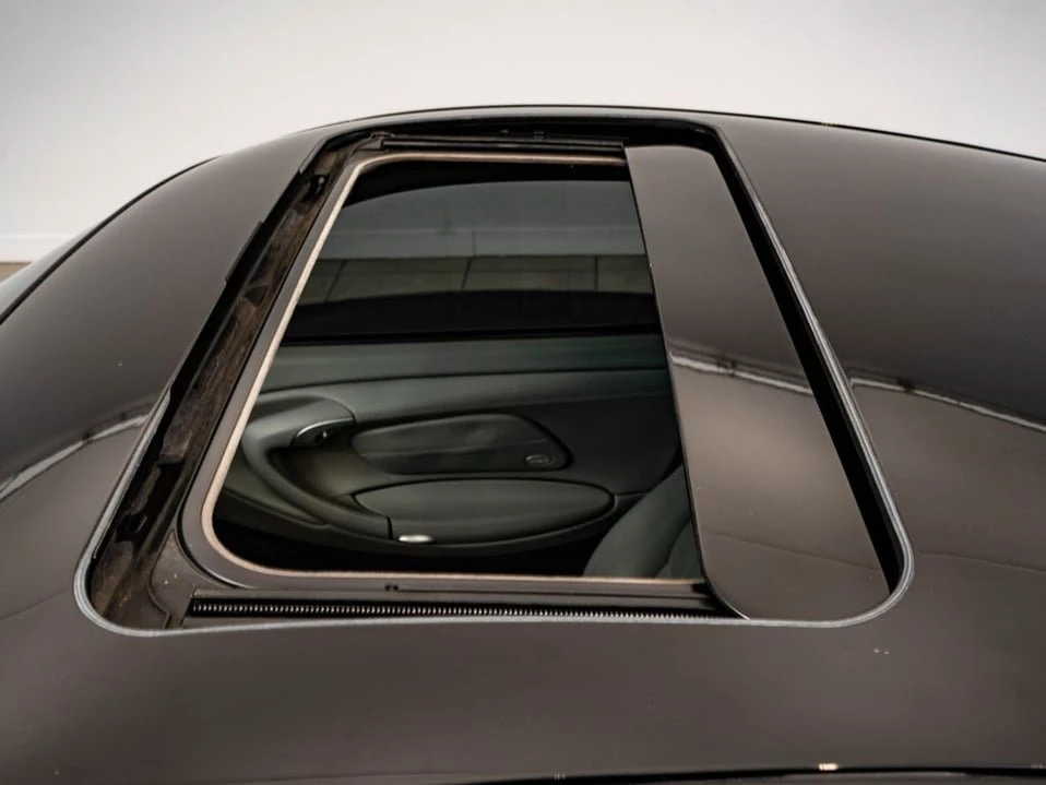 2001 Porsche 996 Carrera - Image 15 of 20