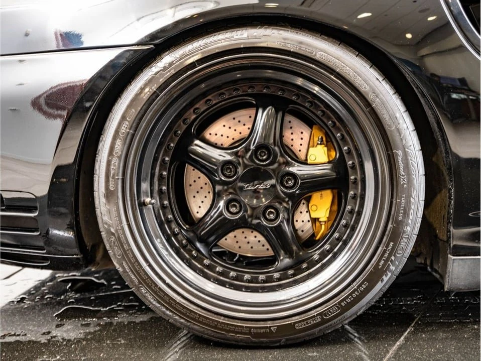 2001 Porsche 996 Carrera - Image 12 of 20