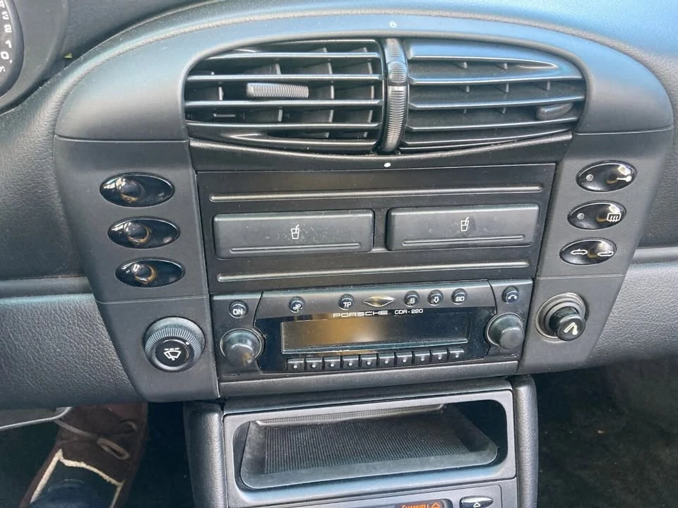 2001 Porsche 996 Carrera - Image 18 of 20